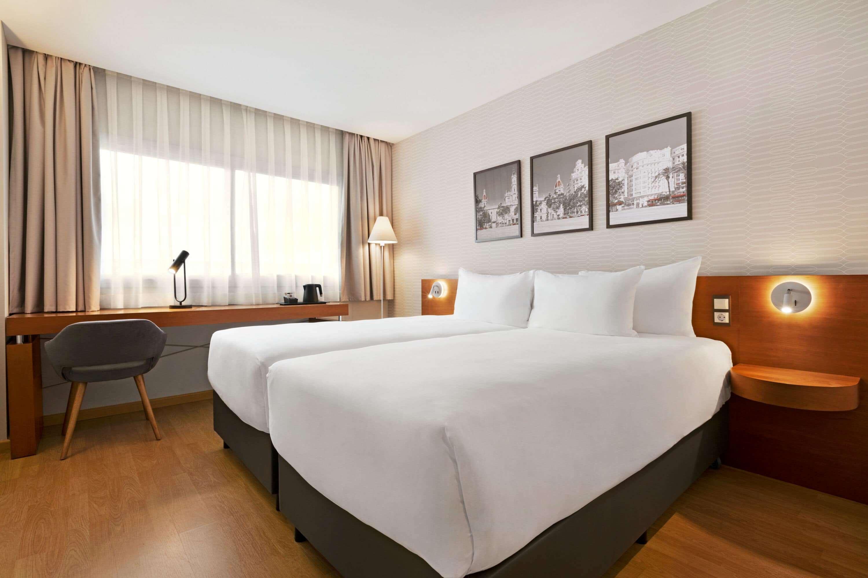 Ramada By Wyndham Valencia Almussafes Hotel Eksteriør billede