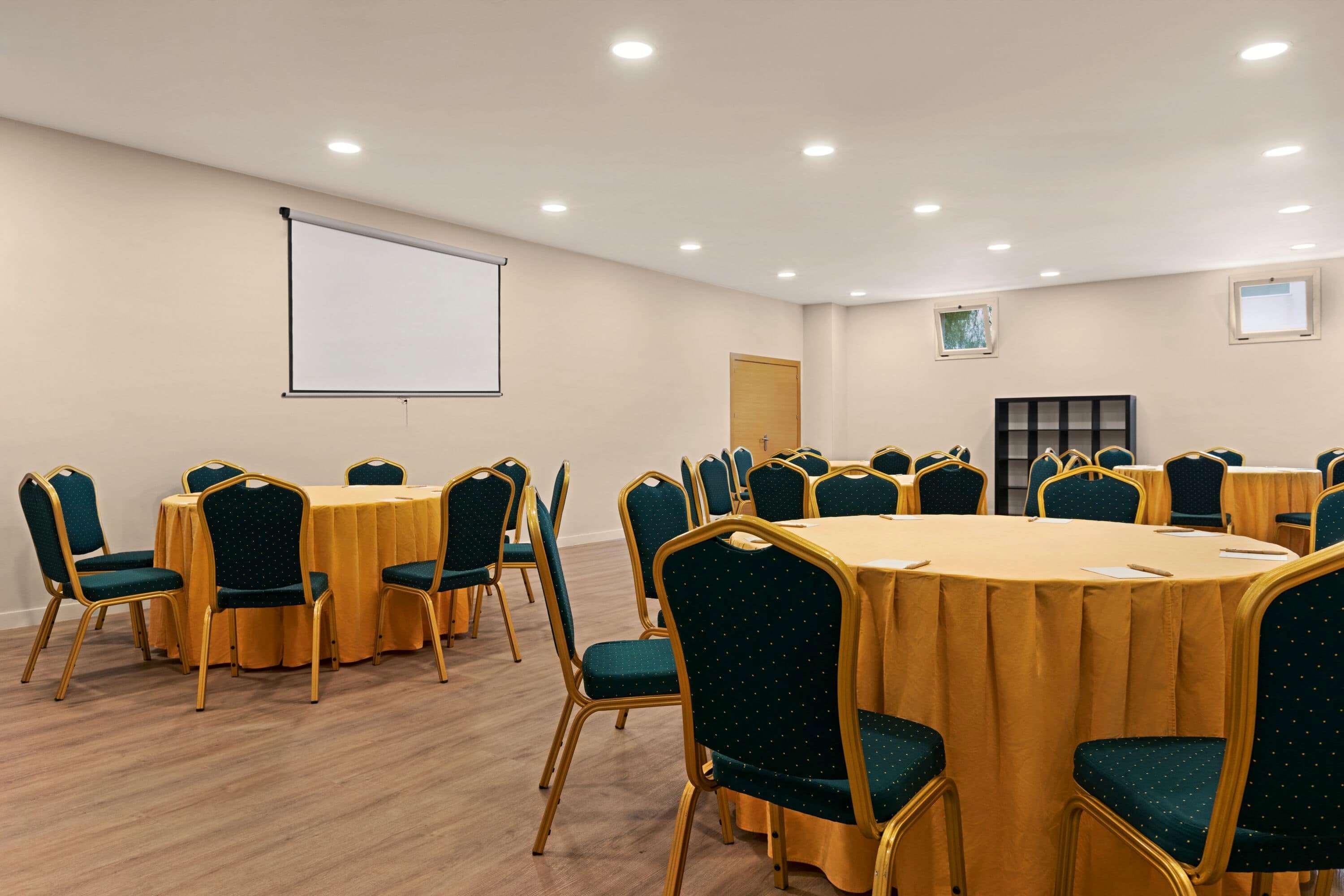 Ramada By Wyndham Valencia Almussafes Hotel Eksteriør billede