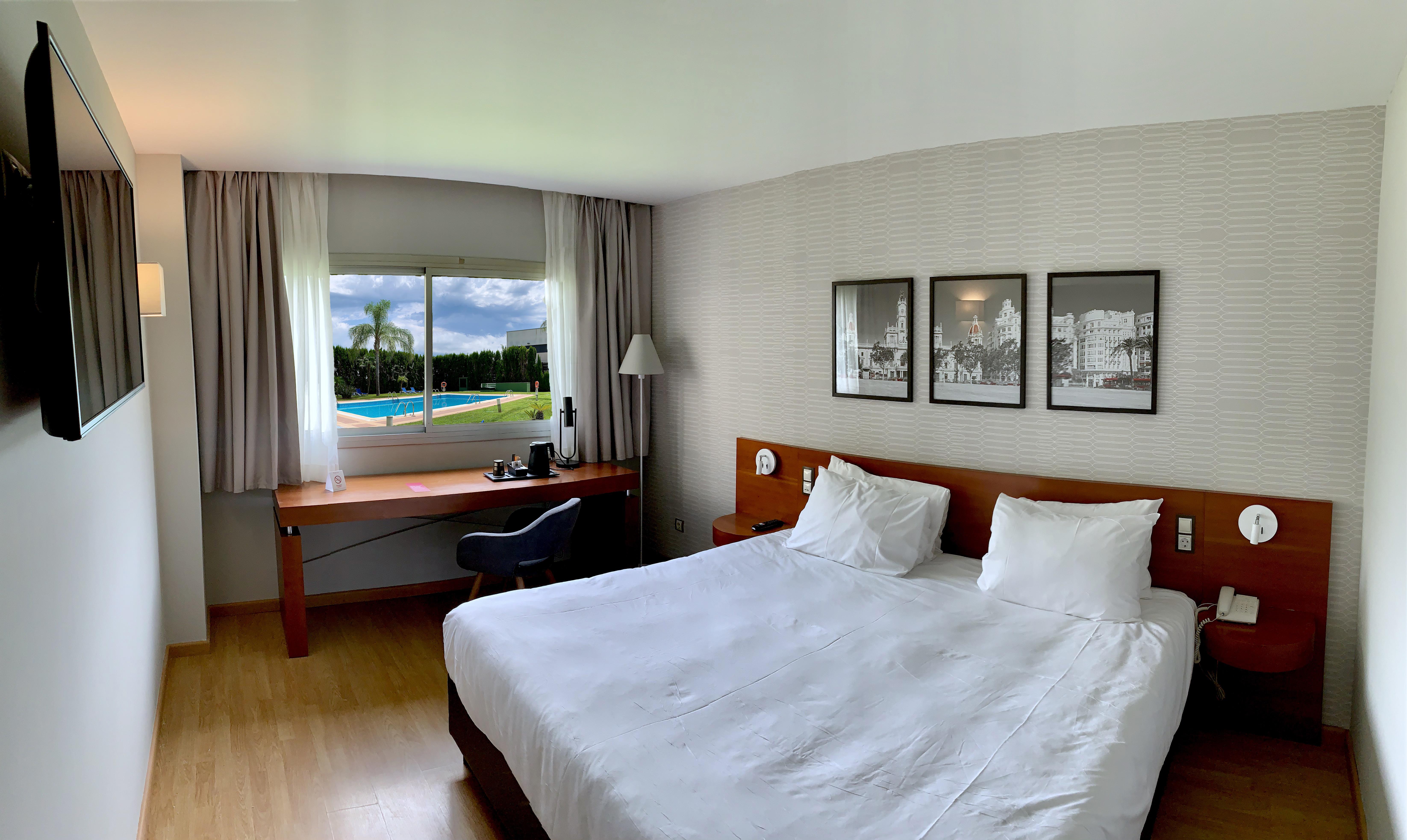 Ramada By Wyndham Valencia Almussafes Hotel Eksteriør billede