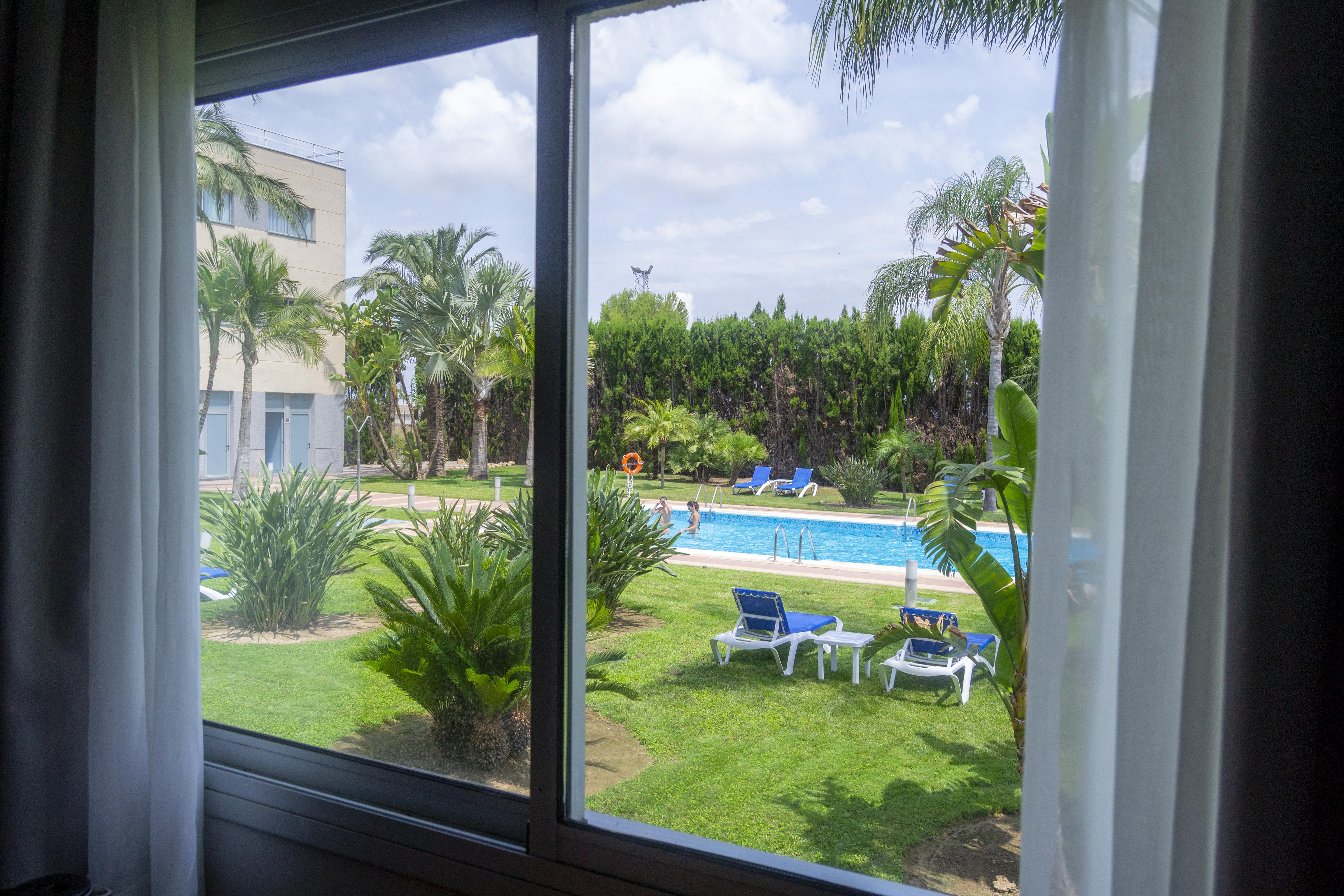 Ramada By Wyndham Valencia Almussafes Hotel Eksteriør billede