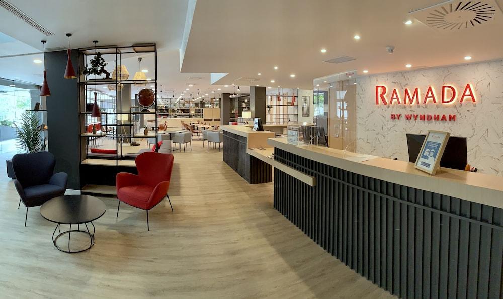Ramada By Wyndham Valencia Almussafes Hotel Eksteriør billede